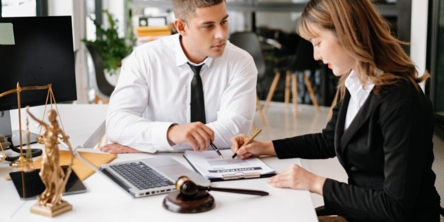 Avocat drept comercial